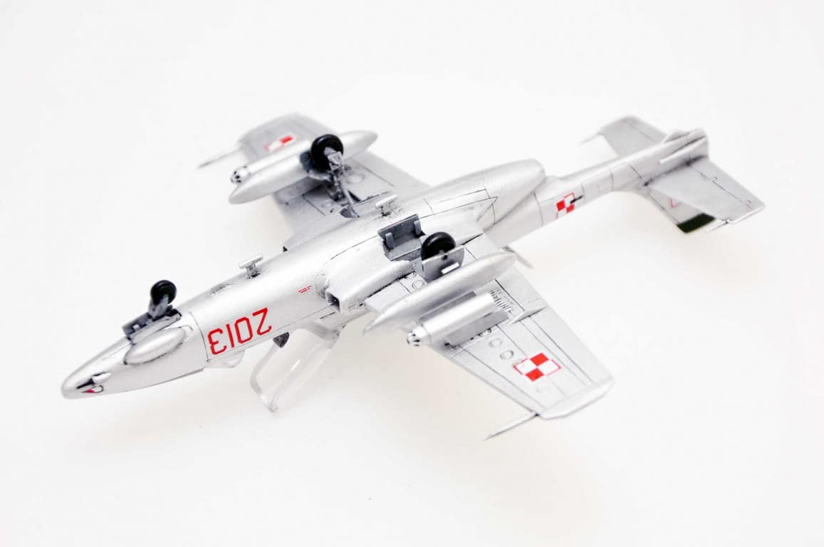 F - Modelarsko.pl - TS-11 Iskra - wathering (6)